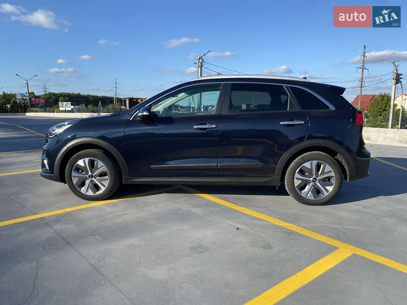 Позашляховик / Кросовер Kia Niro 2019 в Тернополі