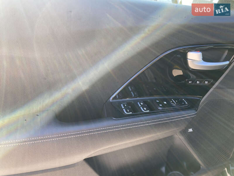 Позашляховик / Кросовер Kia Niro 2019 в Тернополі