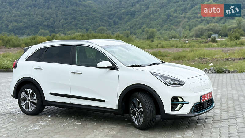 Внедорожник / Кроссовер Kia Niro 2021 в Хусте фото 24 Внедорожник / Кроссовер Kia Niro 2021 в Хусте