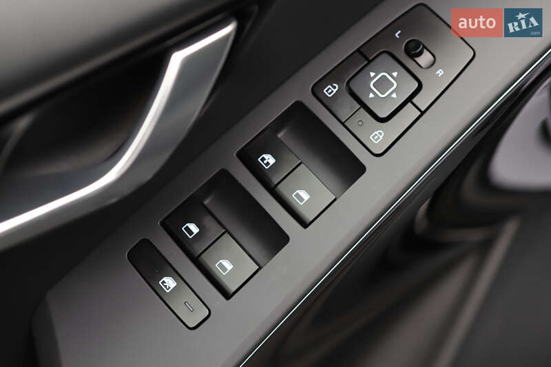 Внедорожник / Кроссовер Kia Niro 2024 в Дрогобыче