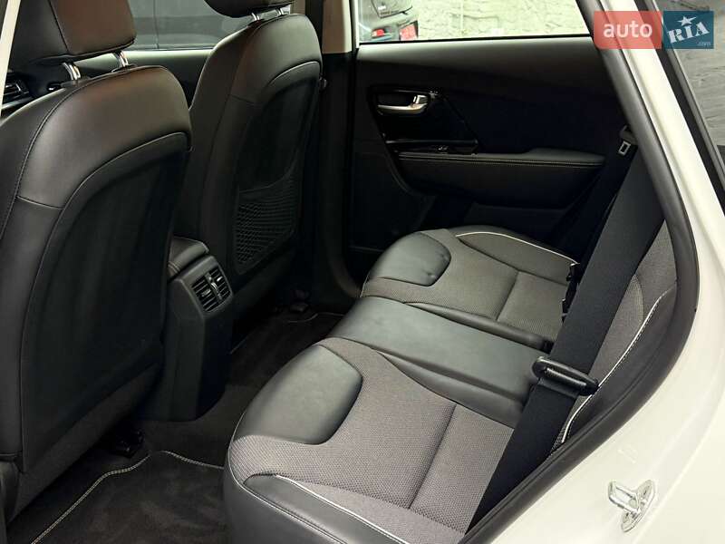 Внедорожник / Кроссовер Kia Niro 2020 в Луцке фото 33 Внедорожник / Кроссовер Kia Niro 2020 в Луцке