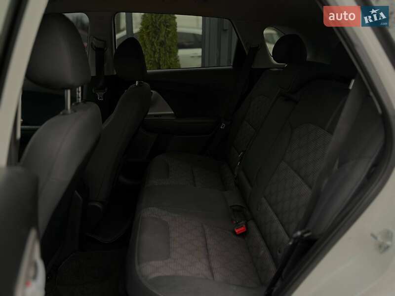 Внедорожник / Кроссовер Kia Niro 2019 в Львове фото 18 Внедорожник / Кроссовер Kia Niro 2019 в Львове