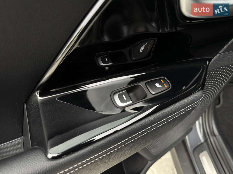 Позашляховик / Кросовер Kia Niro 2020 в Тернополі