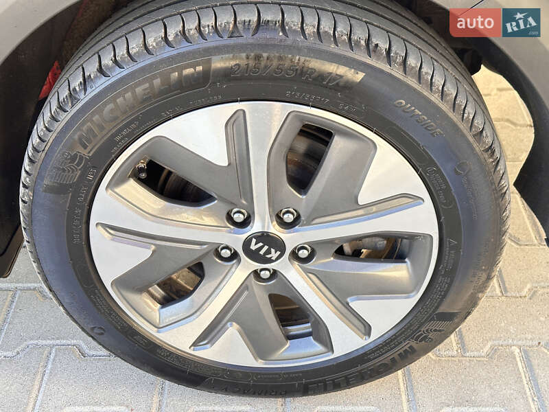 Позашляховик / Кросовер Kia Niro 2020 в Тернополі