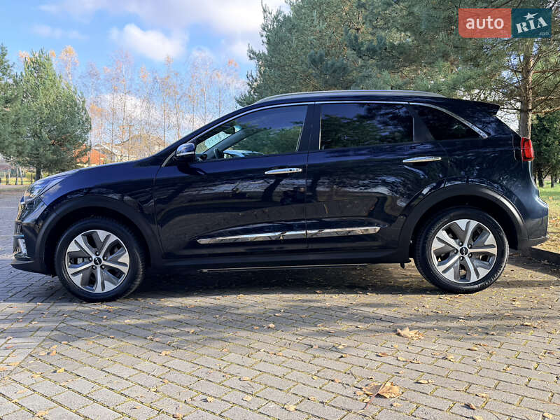 Внедорожник / Кроссовер Kia Niro 2022 в Дрогобыче