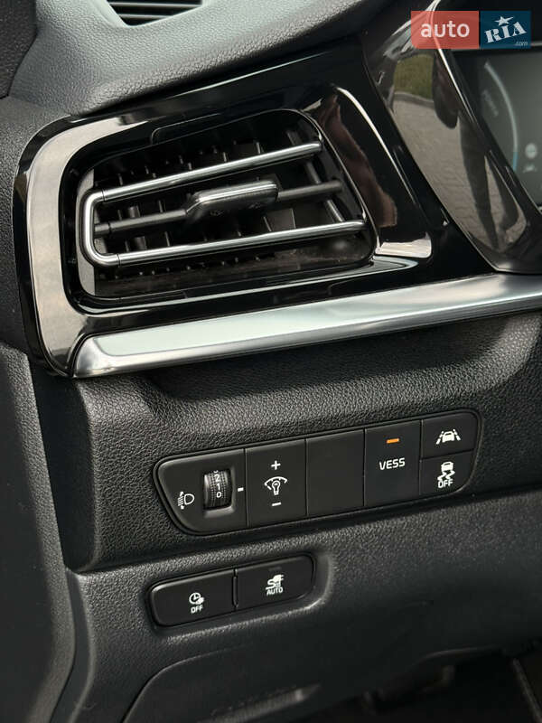 Внедорожник / Кроссовер Kia Niro 2021 в Львове