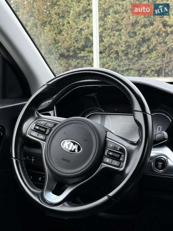 Внедорожник / Кроссовер Kia Niro 2021 в Львове