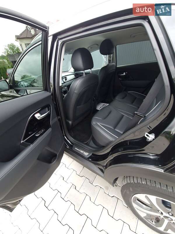 Внедорожник / Кроссовер Kia Niro 2019 в Черновцах