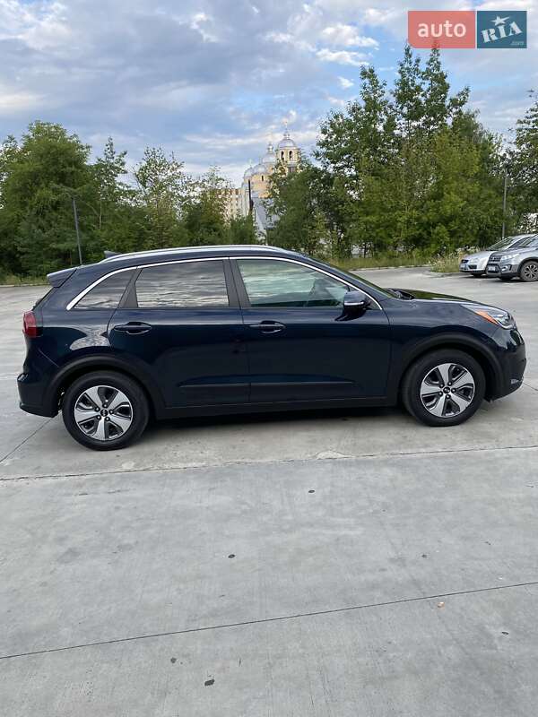 Внедорожник / Кроссовер Kia Niro 2019 в Дрогобыче
