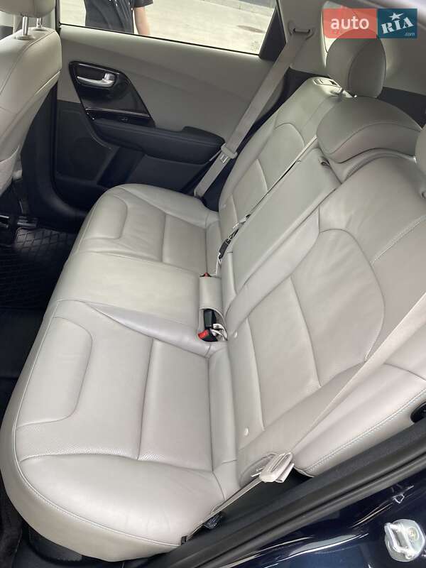 Внедорожник / Кроссовер Kia Niro 2019 в Дрогобыче