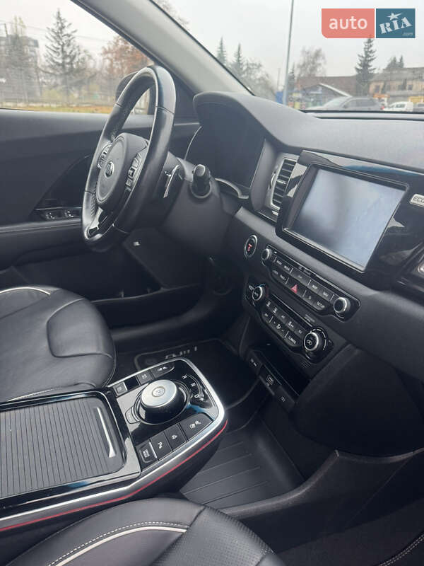 Внедорожник / Кроссовер Kia Niro 2020 в Житомире