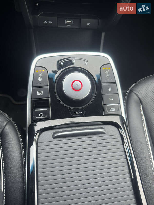 Внедорожник / Кроссовер Kia Niro 2020 в Житомире