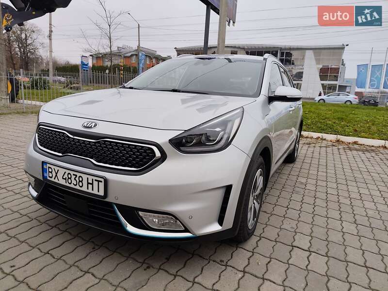 Внедорожник / Кроссовер Kia Niro 2018 в Хмельницком