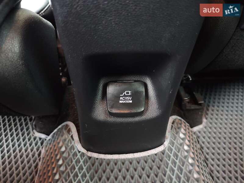 Внедорожник / Кроссовер Kia Niro 2018 в Хмельницком