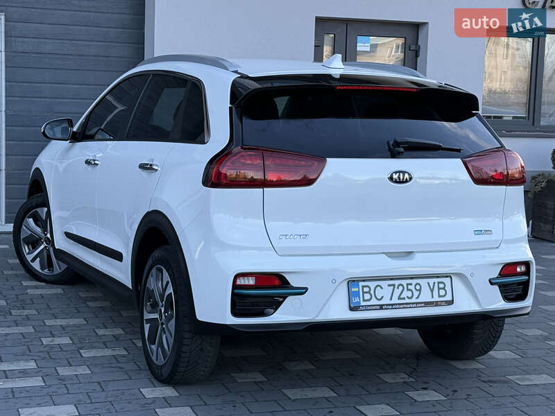 Внедорожник / Кроссовер Kia Niro 2021 в Дрогобыче