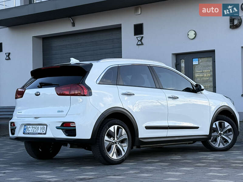 Внедорожник / Кроссовер Kia Niro 2021 в Дрогобыче