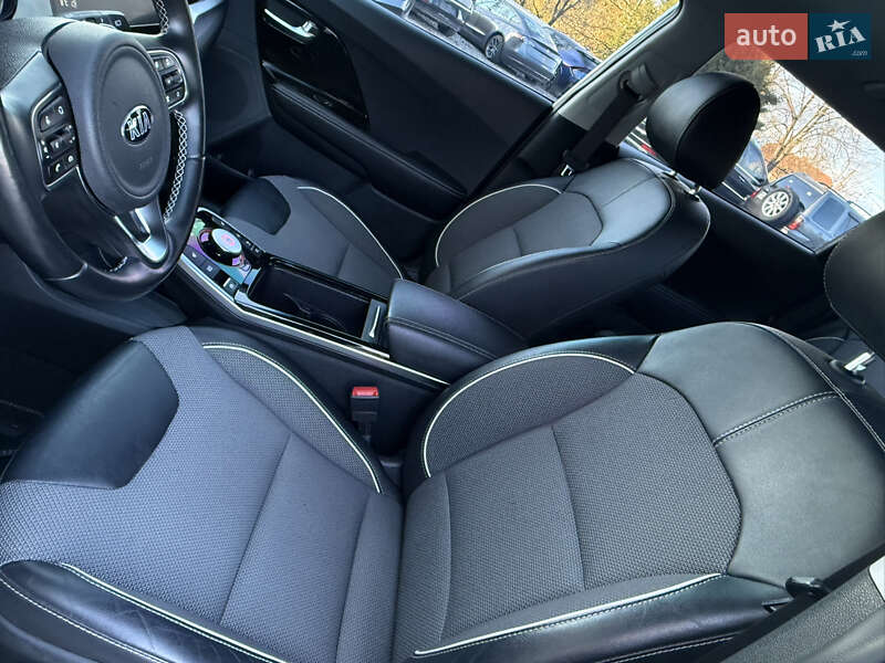 Внедорожник / Кроссовер Kia Niro 2021 в Дрогобыче