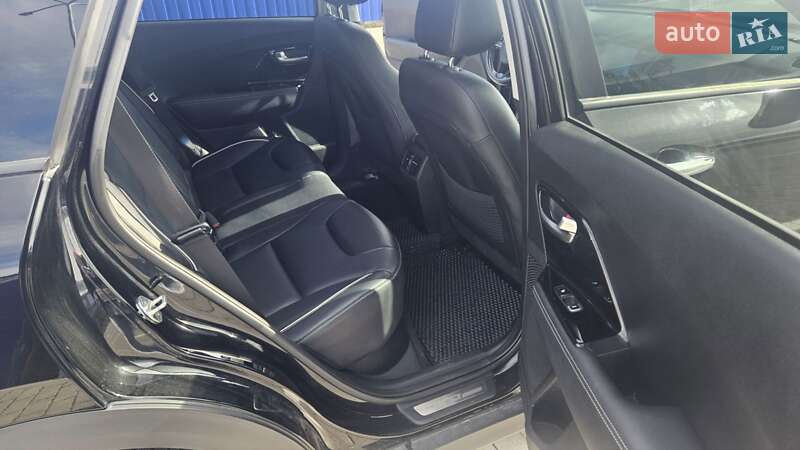 Внедорожник / Кроссовер Kia Niro 2020 в Калуше