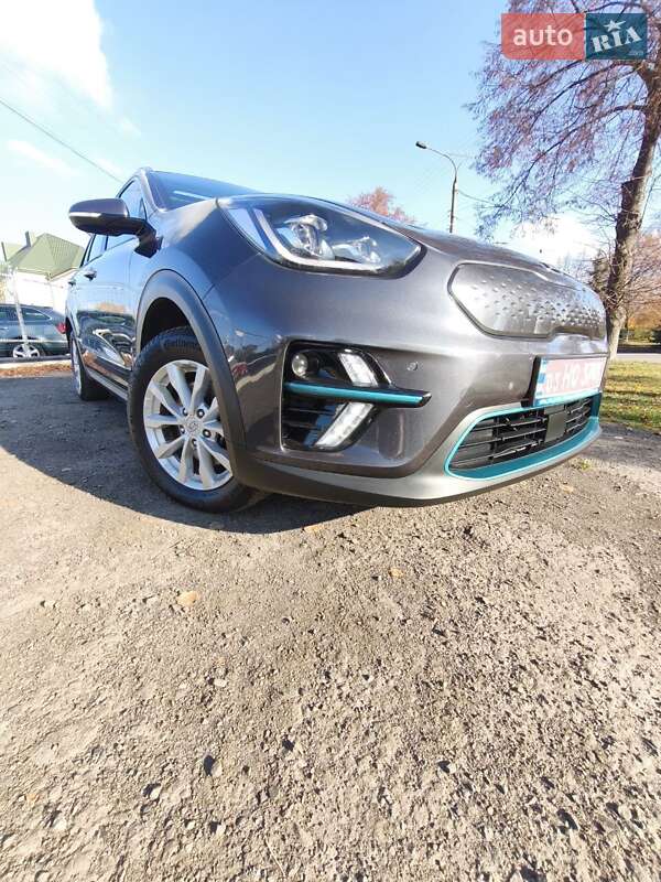 Внедорожник / Кроссовер Kia Niro 2019 в Луцке фото 12 Внедорожник / Кроссовер Kia Niro 2019 в Луцке