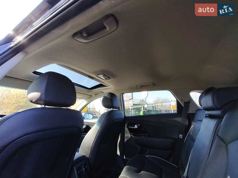 Внедорожник / Кроссовер Kia Niro 2019 в Луцке фото 49 Внедорожник / Кроссовер Kia Niro 2019 в Луцке