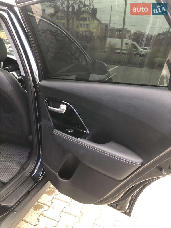 Внедорожник / Кроссовер Kia Niro 2021 в Ровно