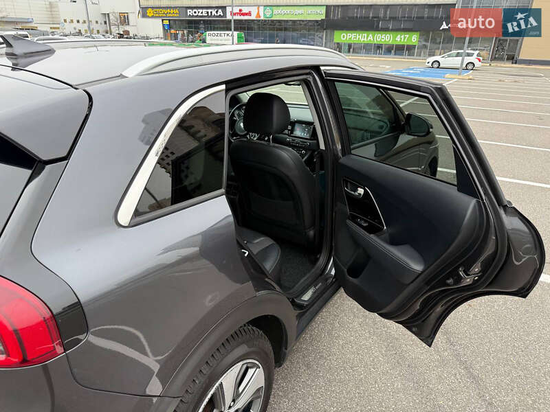 Позашляховик / Кросовер Kia Niro 2018 в Києві