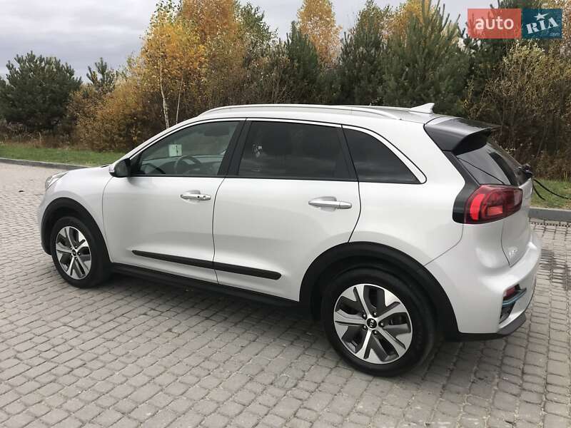 Внедорожник / Кроссовер Kia Niro 2020 в Львове