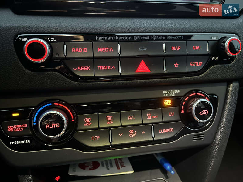 Внедорожник / Кроссовер Kia Niro 2019 в Киеве