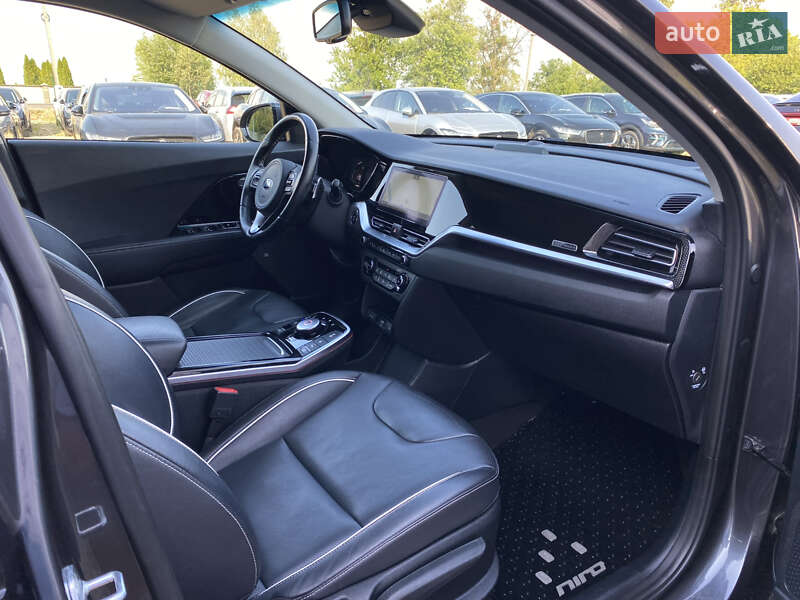 Внедорожник / Кроссовер Kia Niro 2020 в Львове