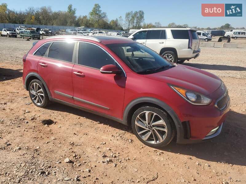 Позашляховик / Кросовер Kia Niro 2017 в Львові