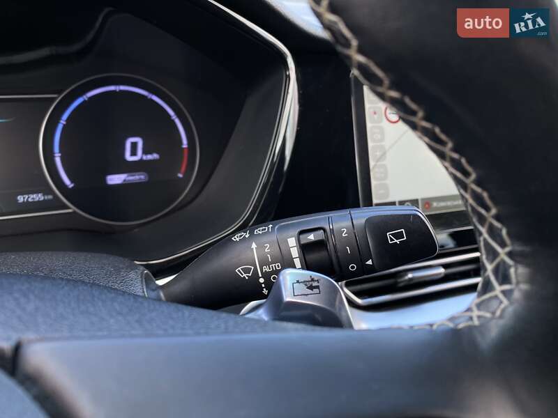 Внедорожник / Кроссовер Kia Niro 2020 в Львове