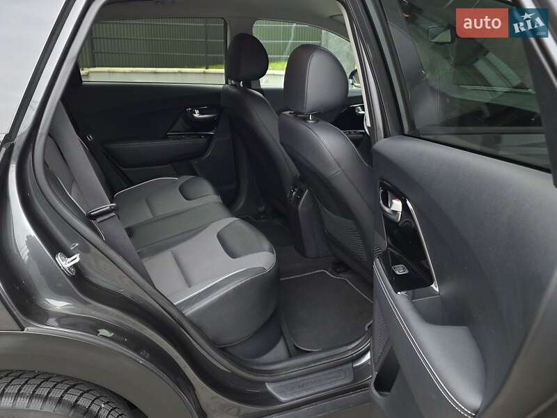 Внедорожник / Кроссовер Kia Niro 2021 в Тернополе фото 32 Внедорожник / Кроссовер Kia Niro 2021 в Тернополе