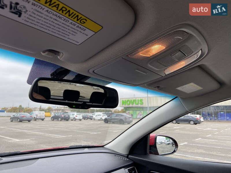 Позашляховик / Кросовер Kia Niro 2018 в Києві