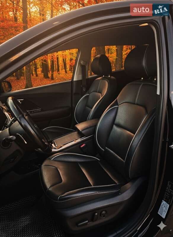 Внедорожник / Кроссовер Kia Niro 2020 в Гусятине