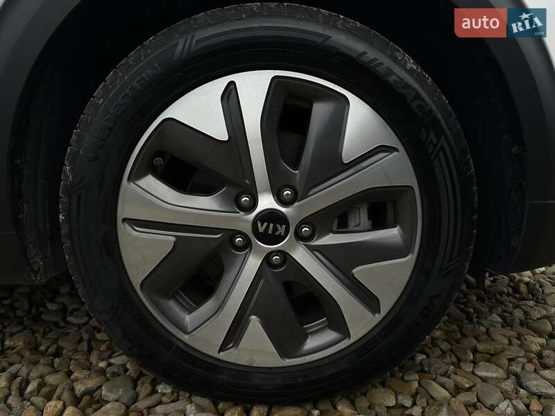 Внедорожник / Кроссовер Kia Niro 2021 в Львове