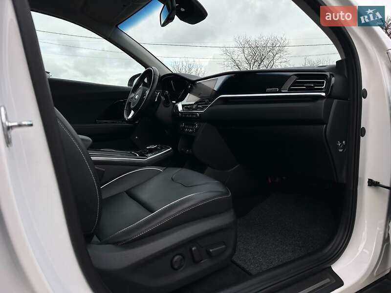 Внедорожник / Кроссовер Kia Niro 2021 в Львове