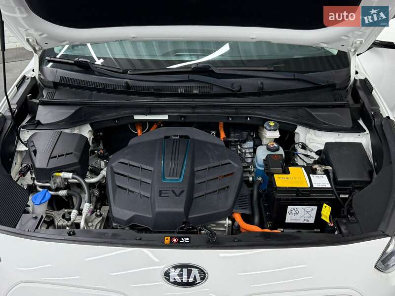 Позашляховик / Кросовер Kia Niro 2020 в Луцьку фото 8 Позашляховик / Кросовер Kia Niro 2020 в Луцьку
