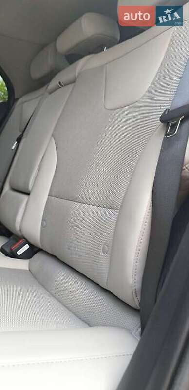 Внедорожник / Кроссовер Kia Niro 2022 в Киеве