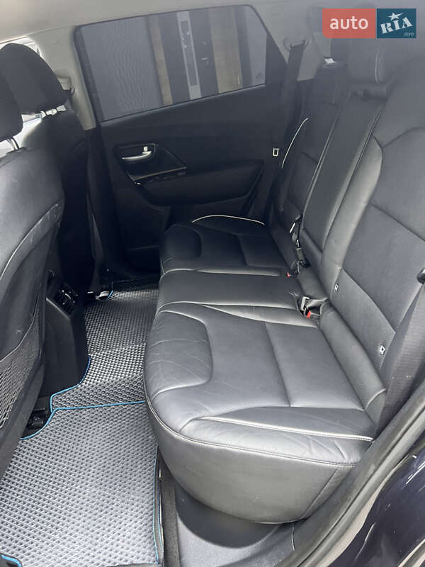 Внедорожник / Кроссовер Kia Niro 2019 в Тернополе