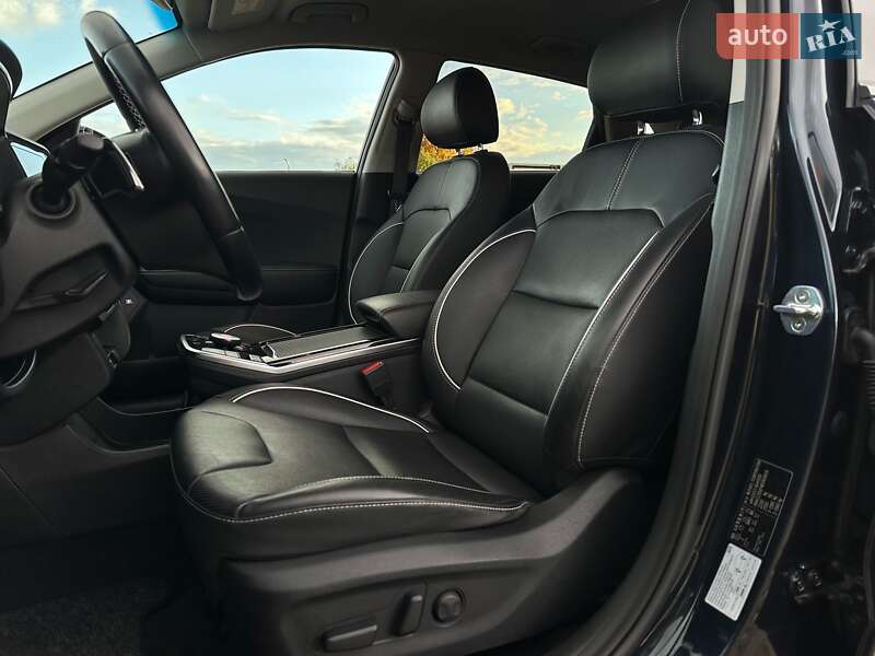 Внедорожник / Кроссовер Kia Niro 2021 в Львове фото 5 Внедорожник / Кроссовер Kia Niro 2021 в Львове