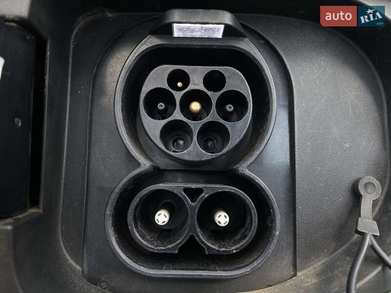 Позашляховик / Кросовер Kia Niro 2020 в Львові фото 19 Позашляховик / Кросовер Kia Niro 2020 в Львові