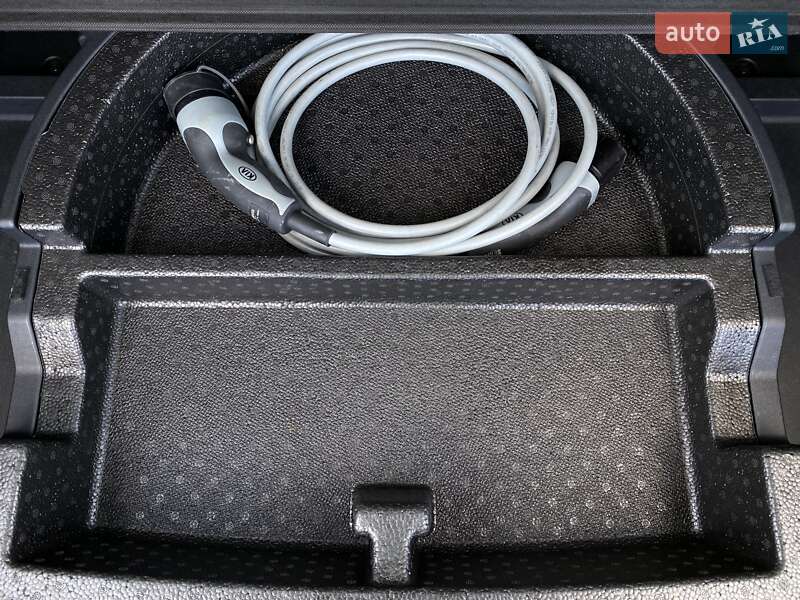 Позашляховик / Кросовер Kia Niro 2020 в Львові фото 62 Позашляховик / Кросовер Kia Niro 2020 в Львові