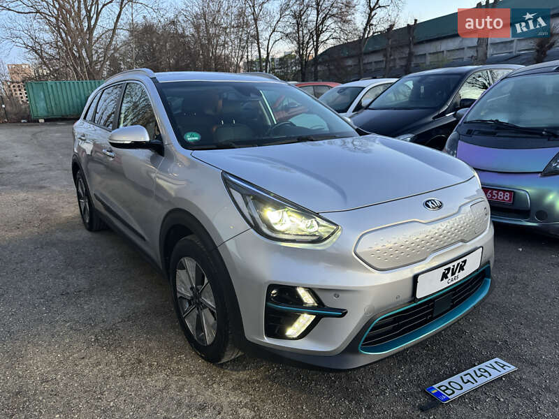 Внедорожник / Кроссовер Kia Niro 2019 в Тернополе фото 3 Внедорожник / Кроссовер Kia Niro 2019 в Тернополе