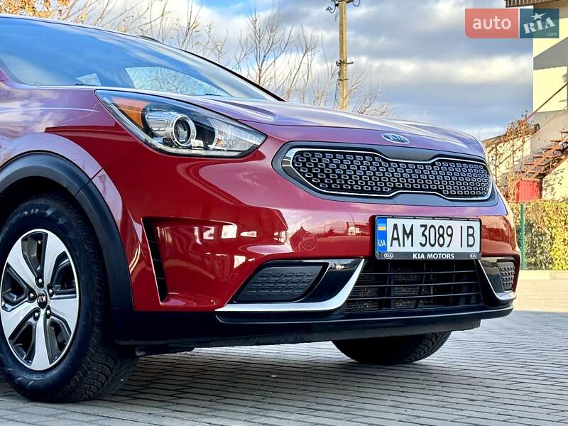 Внедорожник / Кроссовер Kia Niro 2017 в Житомире фото 22 Внедорожник / Кроссовер Kia Niro 2017 в Житомире