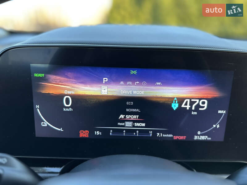 Внедорожник / Кроссовер Kia Niro 2024 в Дрогобыче