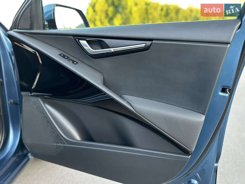 Внедорожник / Кроссовер Kia Niro 2024 в Дрогобыче