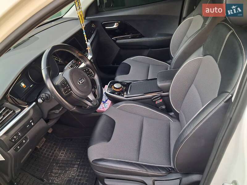 Позашляховик / Кросовер Kia Niro 2021 в Тернополі фото 9 Позашляховик / Кросовер Kia Niro 2021 в Тернополі