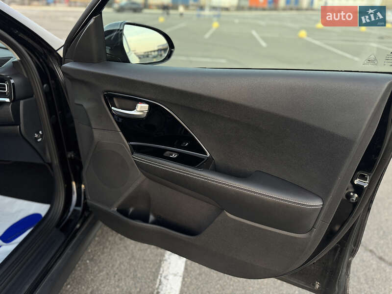 Внедорожник / Кроссовер Kia Niro 2021 в Киеве