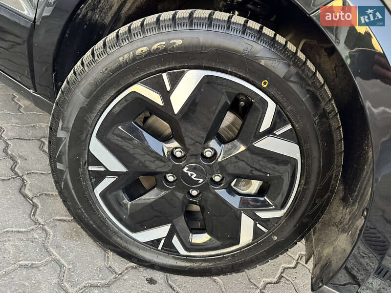 Внедорожник / Кроссовер Kia Niro 2024 в Дрогобыче