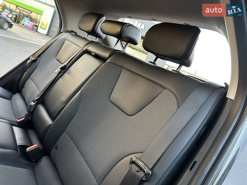 Внедорожник / Кроссовер Kia Niro 2024 в Дрогобыче